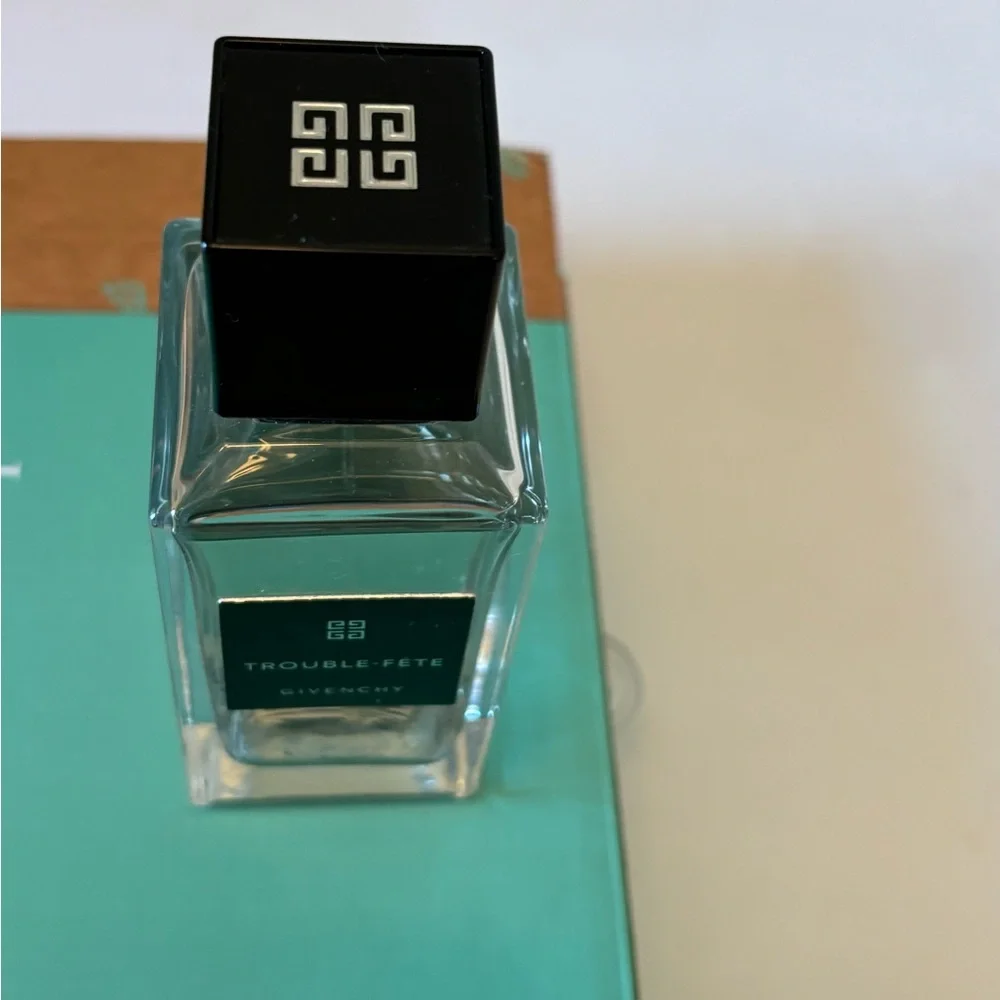 Givenchy Trouble-Fête *One-of-Kind* Sale - Picture 11 of 13